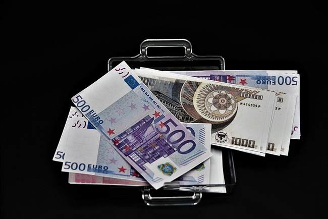 炒股怎么加杠杆资金？融资融券与股票配资方式全解析