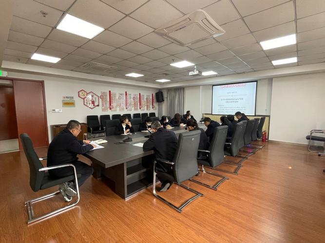 股票配资公司_股票配资风险分析_长沙股民跳楼事件