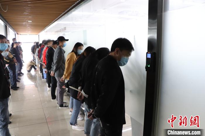 股票诈骗平台调查_杭州配资平台_杭州警方打击股票诈骗团伙