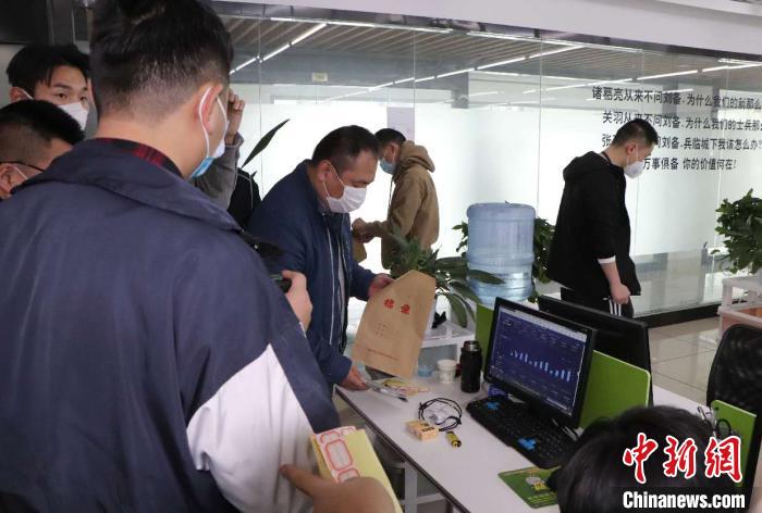 杭州配资平台_杭州警方打击股票诈骗团伙_股票诈骗平台调查