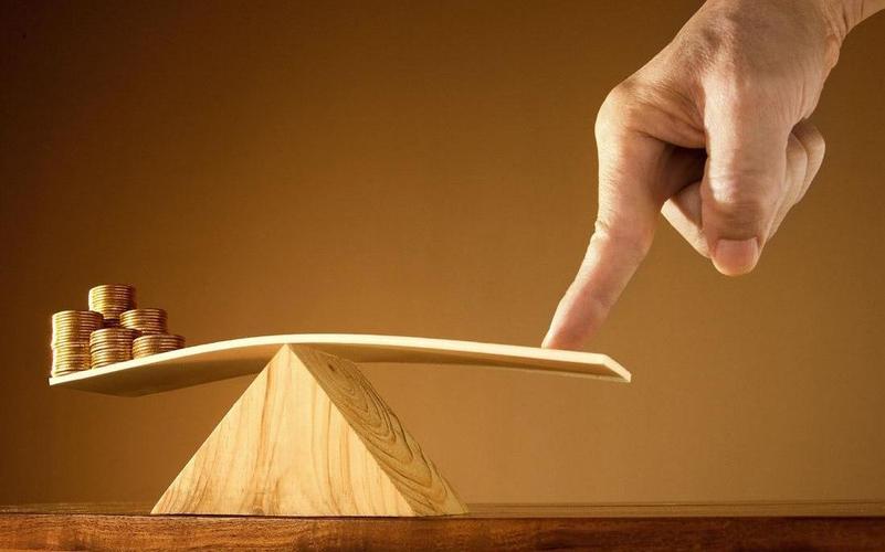 炒股场外加杠杆风险_炒股加杠杆是什么意思_场外配资非法交易